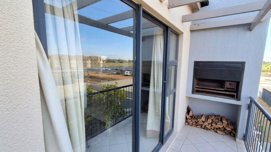 1 Bedroom Property for Sale in Buhrein Western Cape